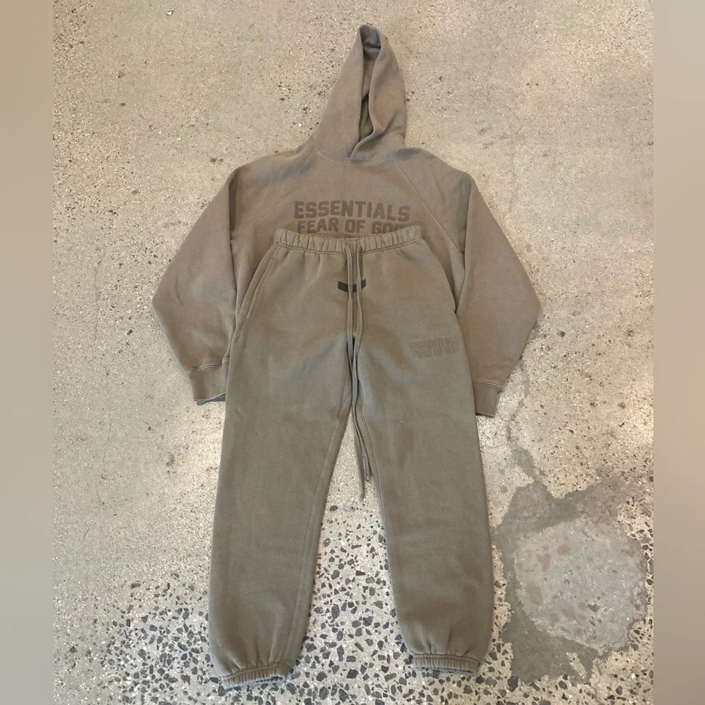 Men's Tan Pants - Picture 4 of 13